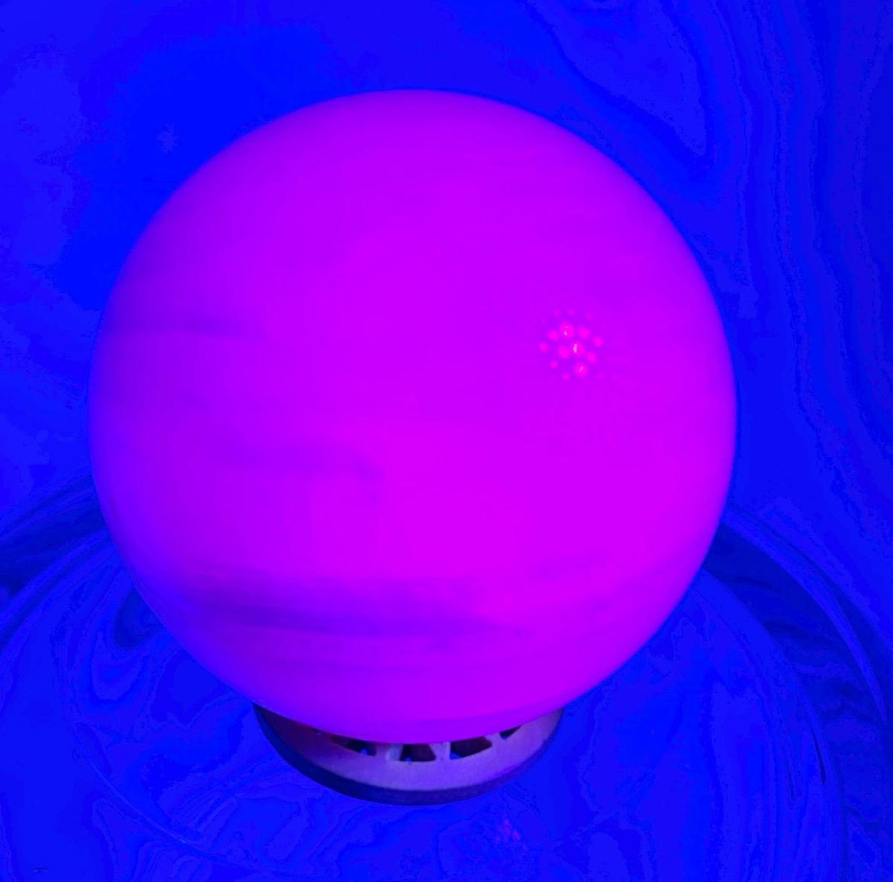 Mangano Calcite Sphere - UV Reactive