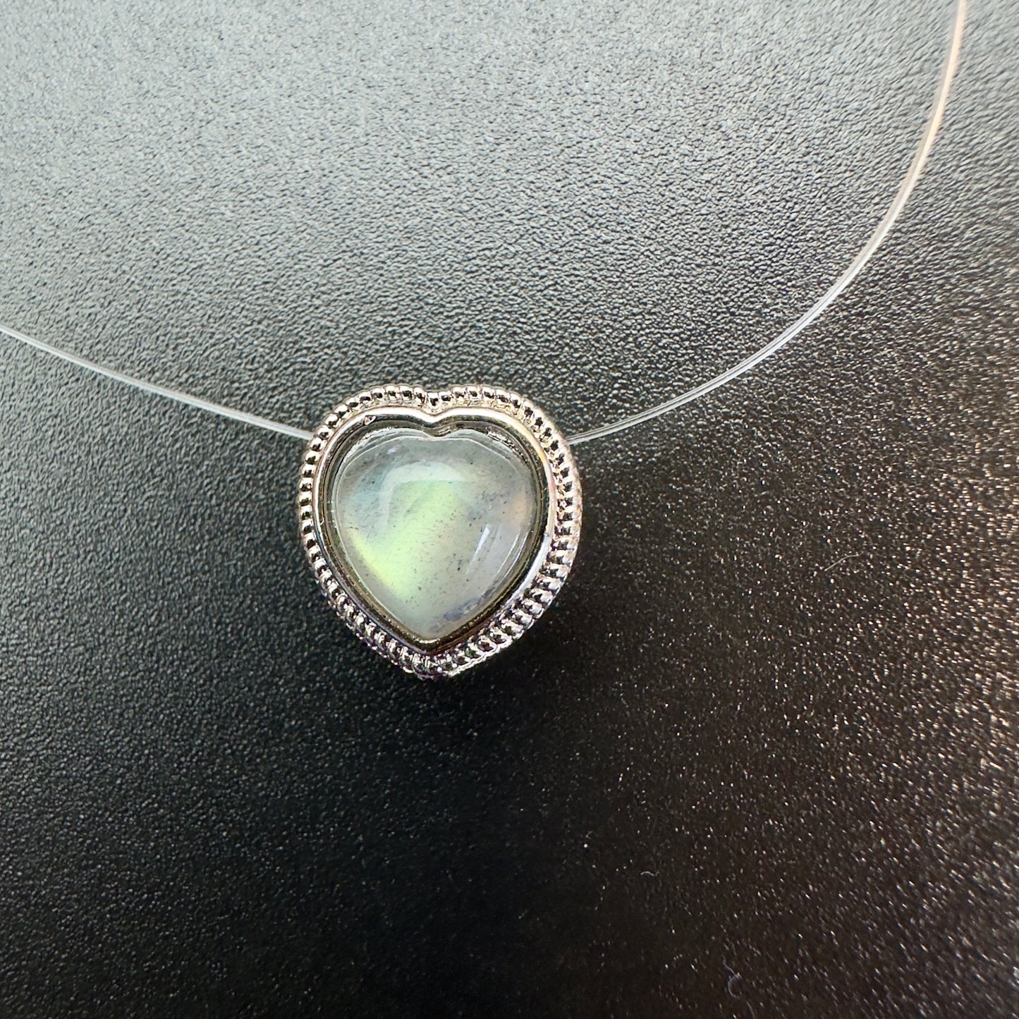 Floating Labradorite Heart Necklace
💫 Intuition • Aura Protection • Ethereal Beauty