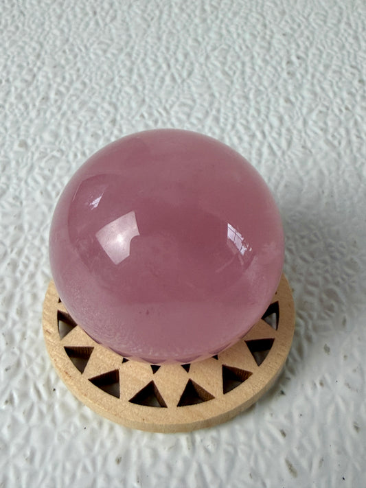Deep Pink Rose Quartz Sphere (96g) – Gem-Grade High Color Saturation Crystal