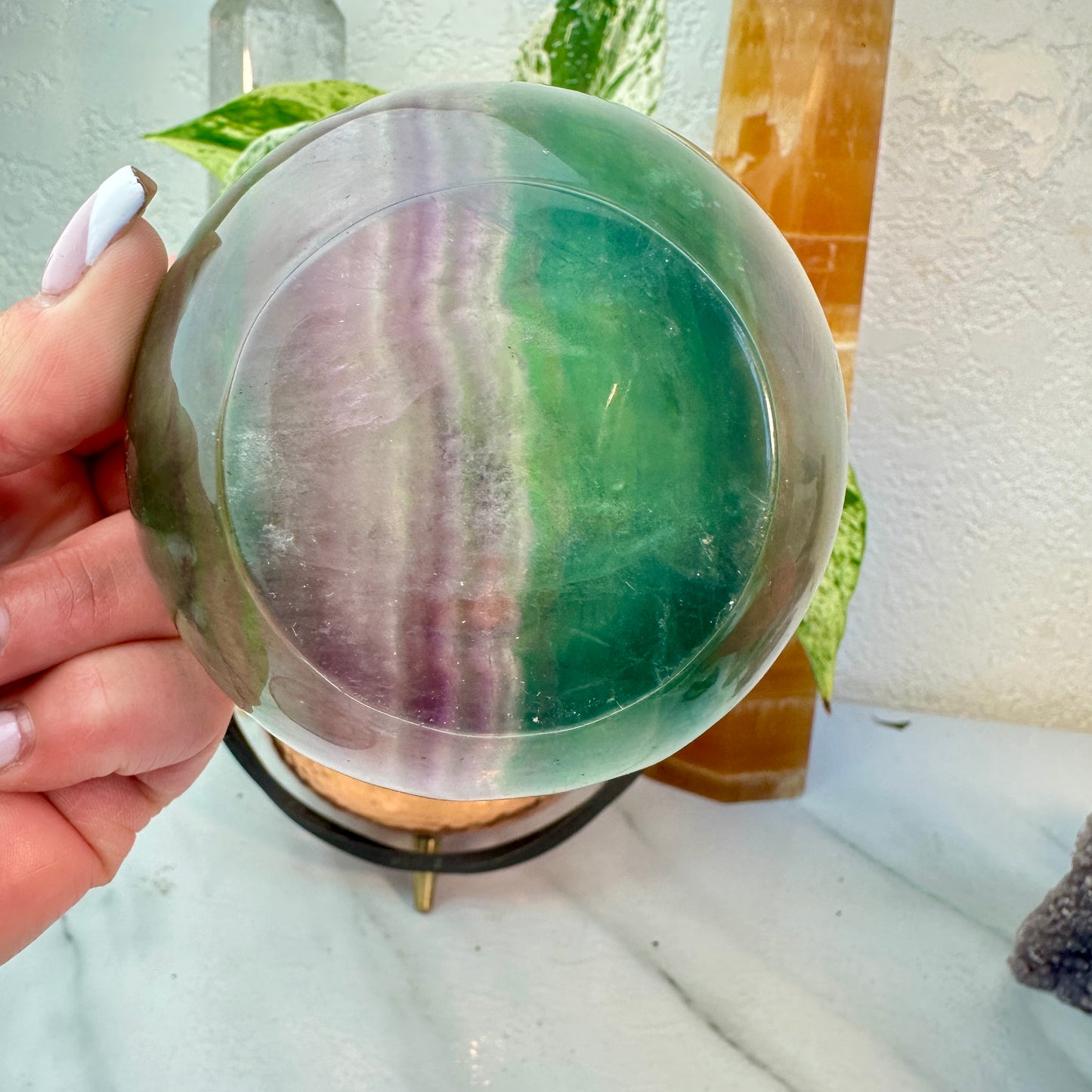 Rainbow Fluorite Bowl — 3.5 inch Diameter | Machine-Precision Carved
Focus | Emotional Harmony | Spiritual Alignment