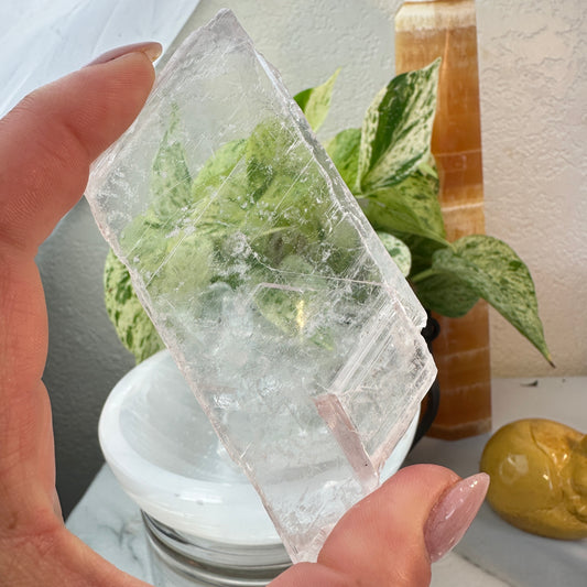 Raw Selenite Slabs — 2–5 oz Each
Cleansing | Light | Energy Amplifier