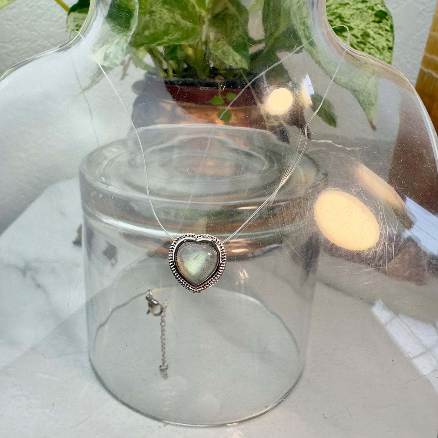 Floating Labradorite Heart Necklace
💫 Intuition • Aura Protection • Ethereal Beauty