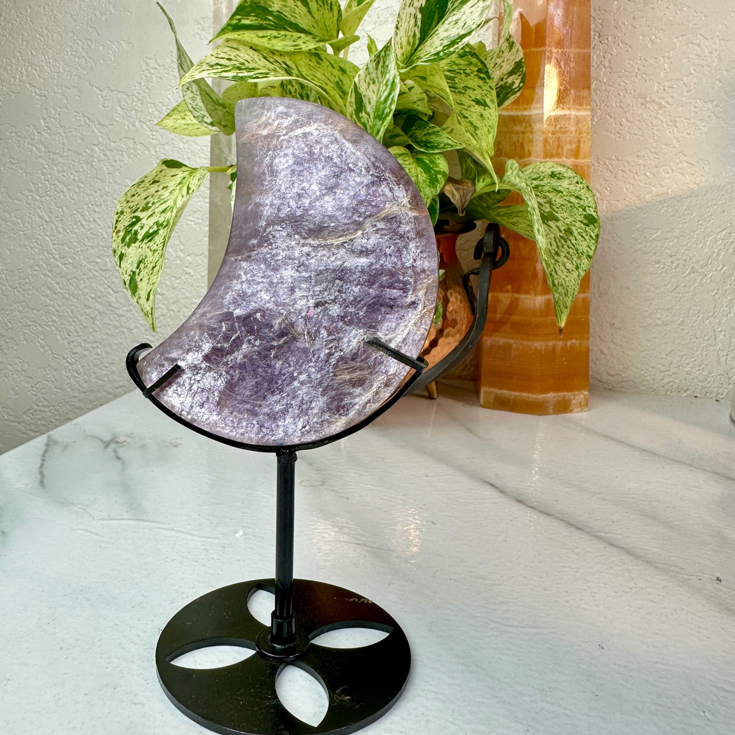 Lithium Mica Lepidolite Crescent Moons on Custom Stand
🌙 Emotional Balance • Nervous System Support • Divine Feminine Energy