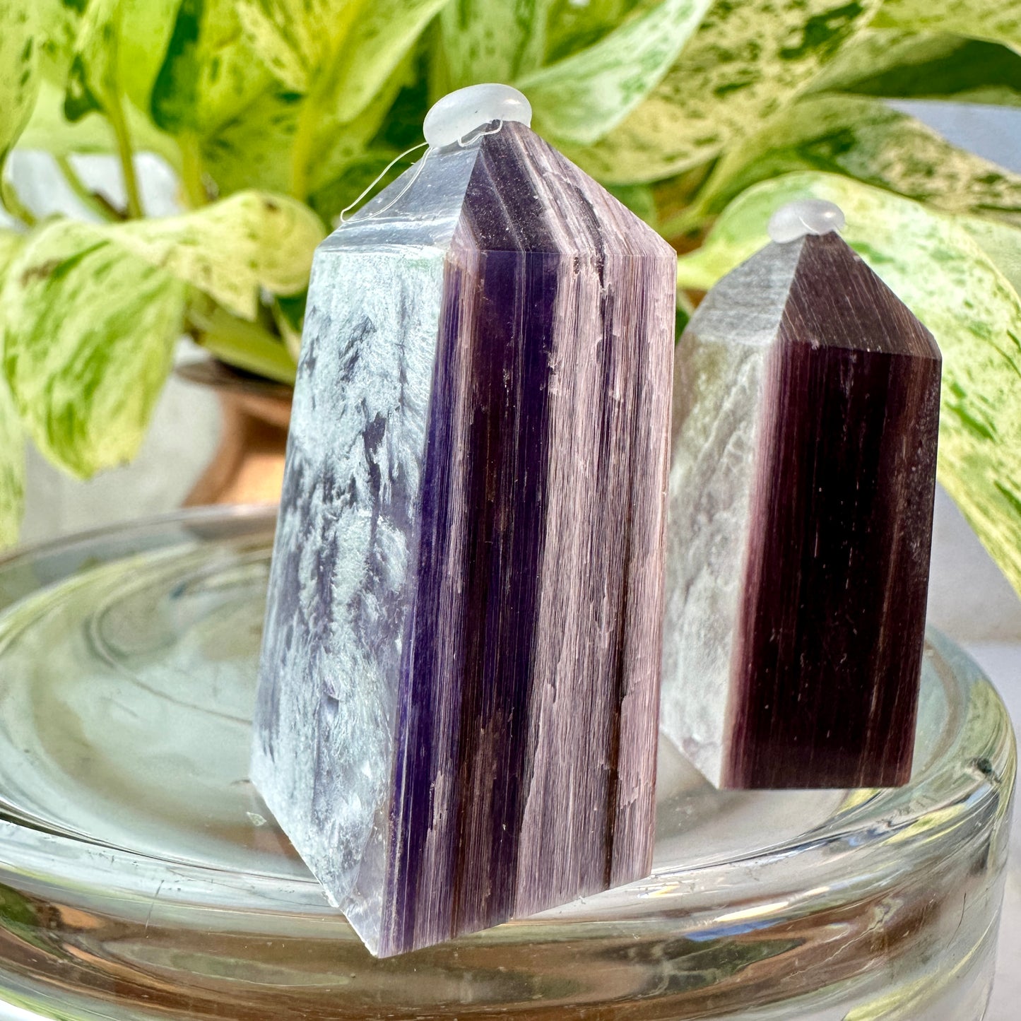 Lithium Mica Tiny Towers — You Pick
Emotional Balance | Calming Energy | Heart & Mind Harmony