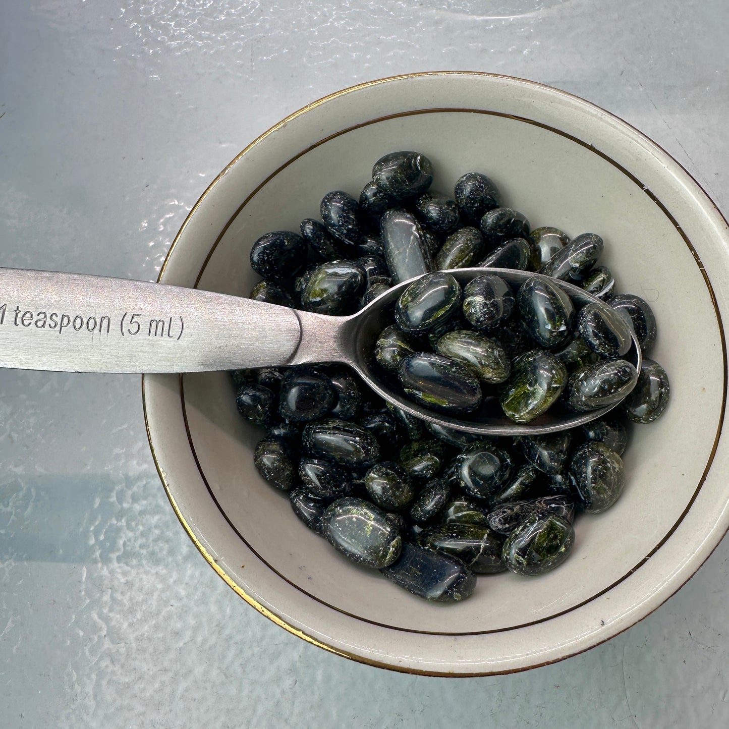 Custom Pebble Confetti