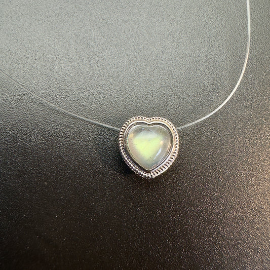 Floating Labradorite Heart Necklace
💫 Intuition • Aura Protection • Ethereal Beauty
