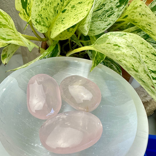 Gemmy Rose Quartz Palmstone