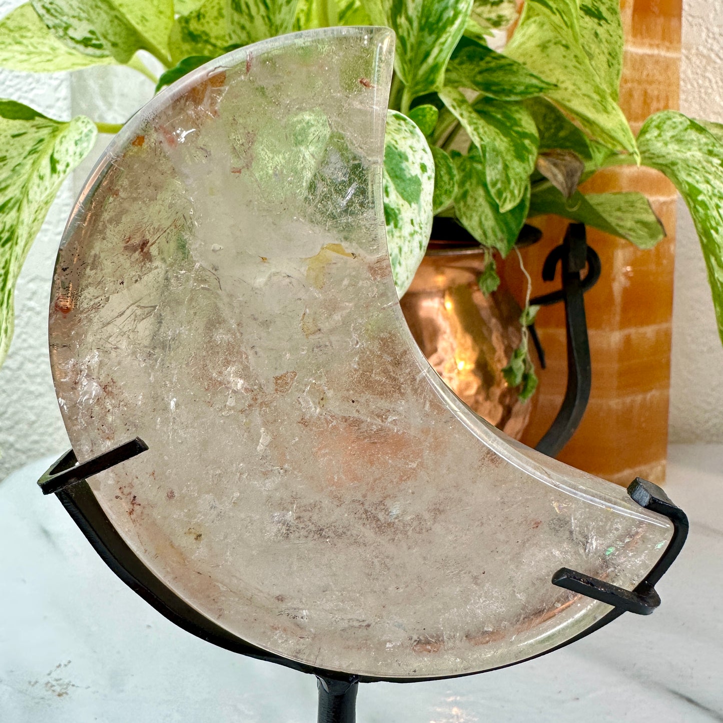Hematite-Included Quartz Crescent Moons on Custom Stands
🌙 Celestial Beauty • Energy Amplifier • Rainbow Light Codes