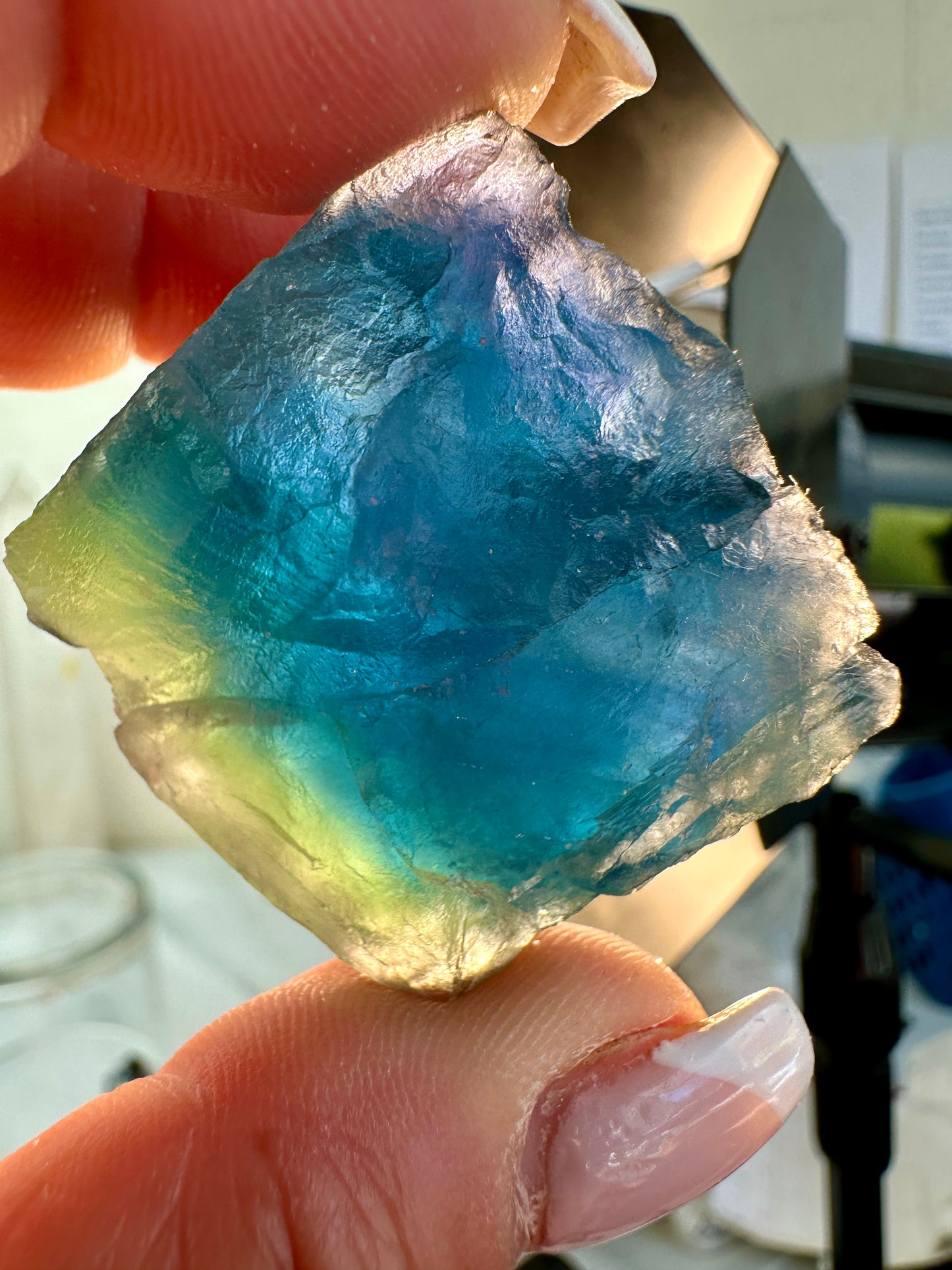 Raw Blue Fluorite Chunks — Small, Medium & Large Sizes
Clarity | Spiritual Flow | Emotional Balance