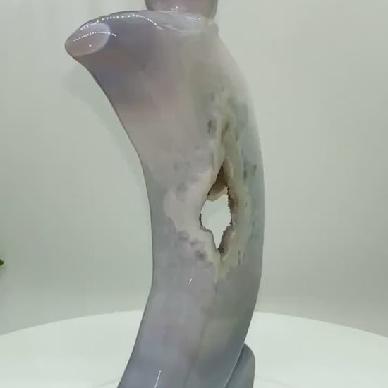 DRUZY Banded Blue Agate Crescent Moon Cat Carving (A)  Druzy Agate, Cat Figurine, Cat Lovers, Cat Gift, Crystal Moon, Crescent Moon, Gift