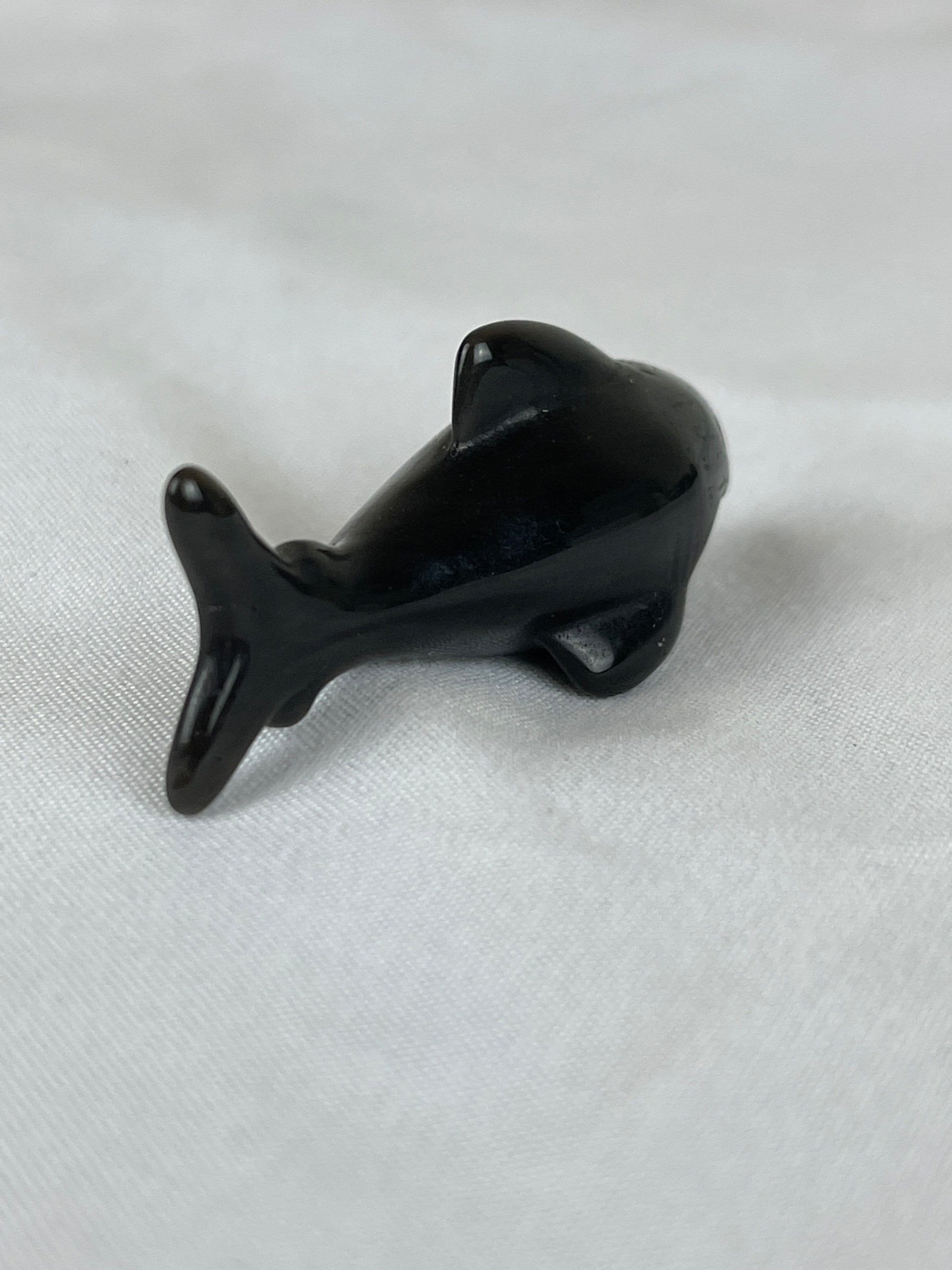Adorable Silver Sheen Obsidian Shark (A) protection, grounding, create, ease